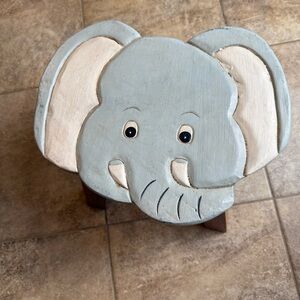 Kid’s Elephant Step Stool